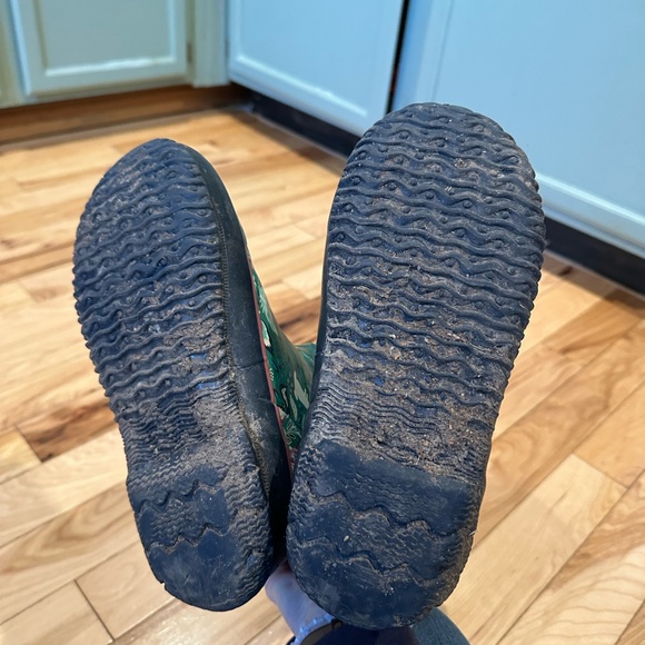 BOGS girl youth winter boots. Size 39, youth 6. Teal - Picture 4 of 5